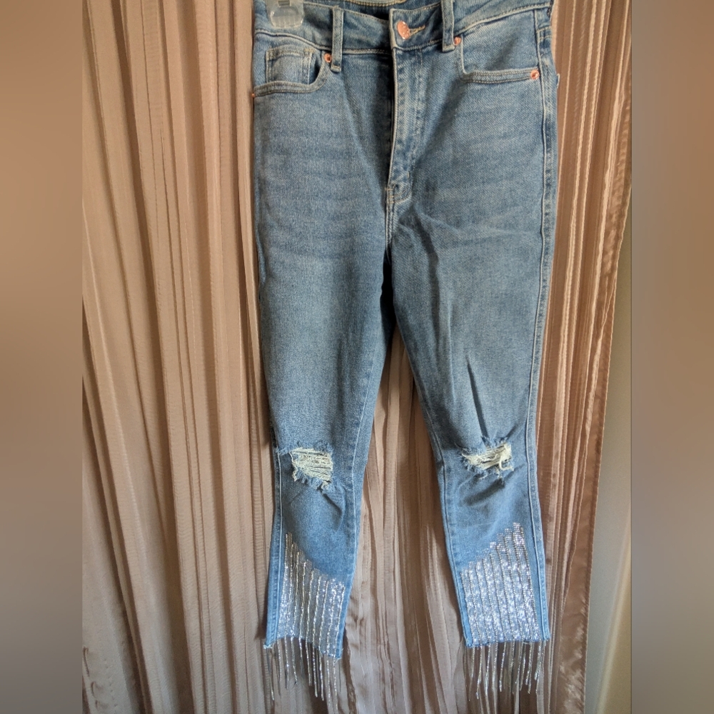 AKIRA Light Blue Distressed Ankle Jeans with Beaded Fringe